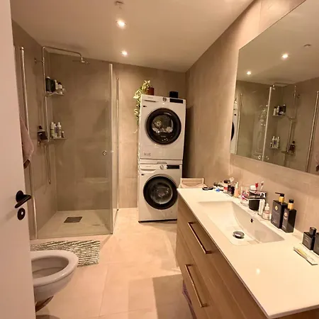Apartment Modern And Floor - Ons 2026 *