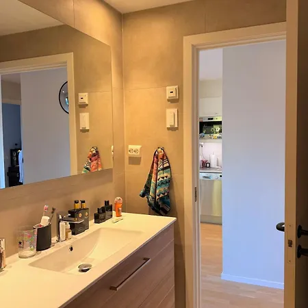 Apartment Modern And Floor - Ons 2026 *